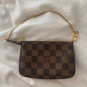 Louis Vuitton Mini Pochette
